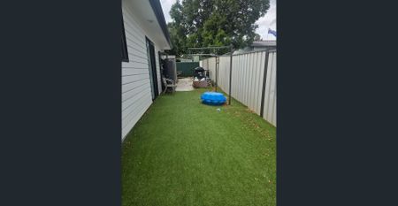 Modern 2-Bedroom, 2-Bathroom Unit – Near Schools, Shops & Transport - Photo 2