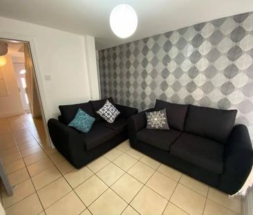 1 bedroom in a house share to rent - Photo 1