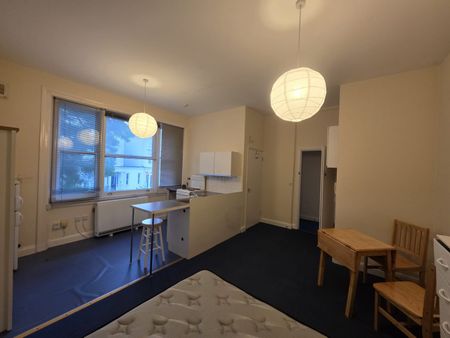 Studio Flat, Belsize Park, NW3 - Photo 3