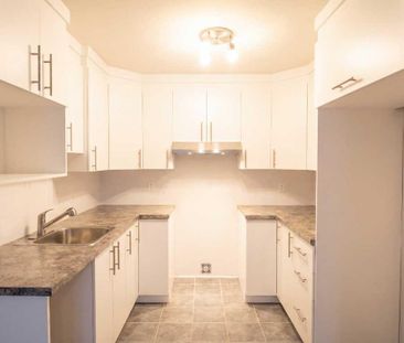 Condo moderne 2 chambres + bureau | Hull | Idéal professionnels | P... - Photo 3