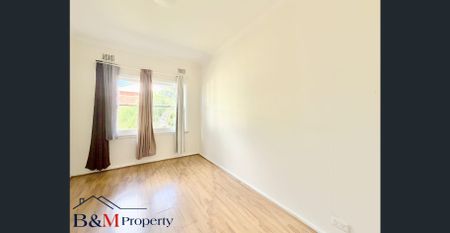 Three bedrooms one living room plus one rumpus room house can be the fourth room - Photo 5