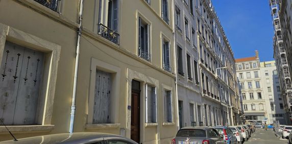 T2 raffiné à louer – Massena - Photo 2