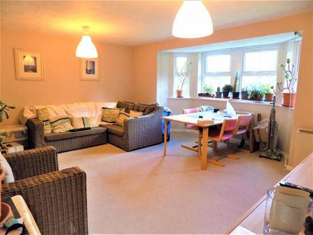 2 bedroom apartment to rent - Photo 2