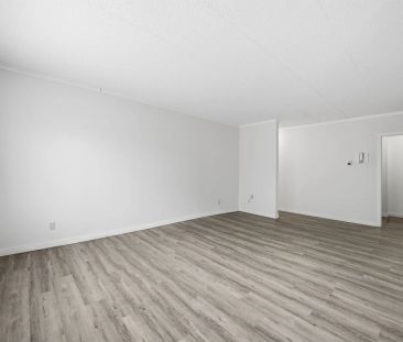 - 1 Bedroom at Elsey Manor - Photo 6