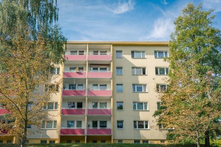 Nahe Parkanlage gelegene 2-Raum-Wohnung mit Balkon - Photo 3