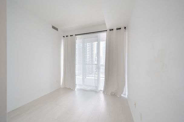 For Lease - 20 Bruyeres Mews Unit# 1106, Toronto, Ontario - Photo 1