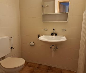 Studio 40 m2 rez de chaussée - Photo 4