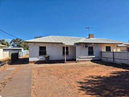 12 Derwent Close, Port Augusta SA 5700 - Photo 4