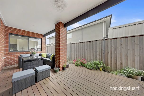 SPACIOUS FAMILY HOME IN KINBROOK ESTATE OF DONNYBROOK - Photo 1