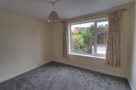 3 BED Flat To rent - Photo 2