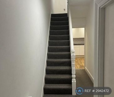 1 bedroom in a house share to rent - Photo 6