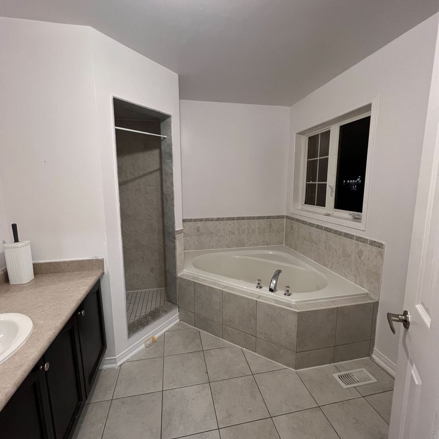 For Lease - 14 Owens Road, Brampton, Ontario - Photo 1