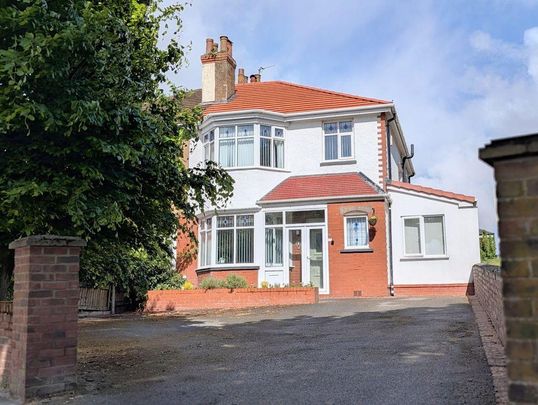 4 bedroom property to rent - Photo 1