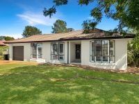 Renovated 4-Bedroom Home in East Dubbo - Close to Schools, Orana Mall & Dubbo Base Hospital - Photo 1