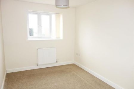 2 bedroom end of terrace house to rent - Photo 2