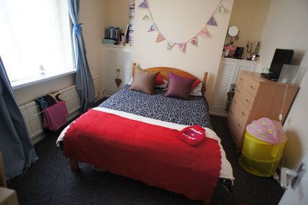 Bruce Street, Cathays - Photo 3
