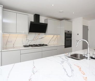 12 Fort Road, Helens Bay, Bangor, BT19 1LA - Photo 5