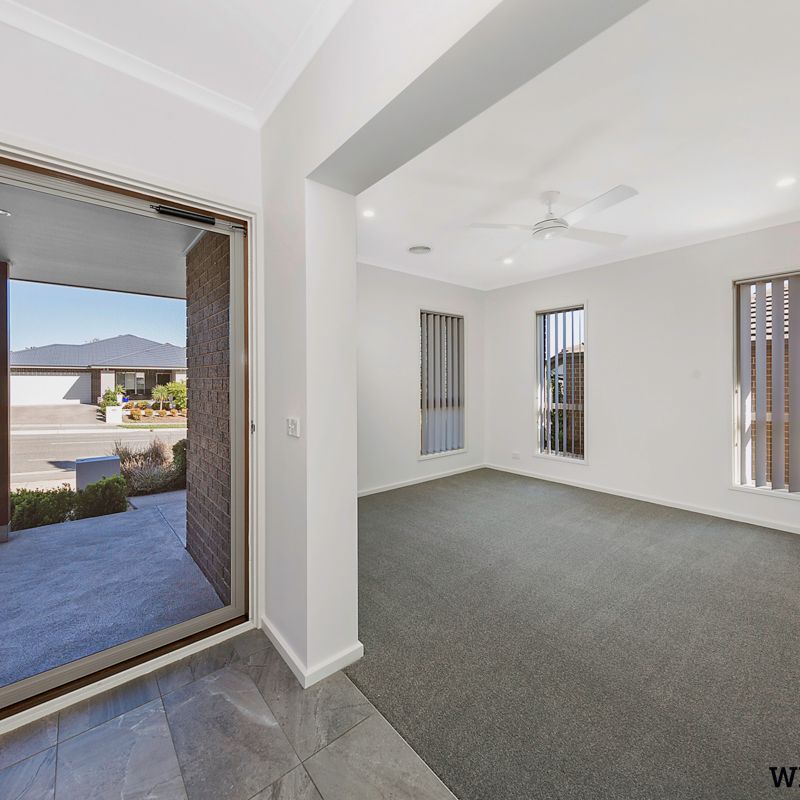 57 Beltana Avenue, Googong NSW 2620 - House For Rent | Domain - Photo 1