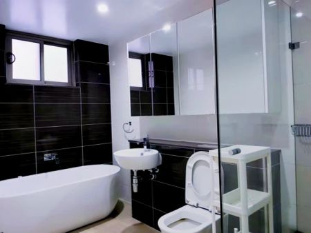 3 bed 2 bath-master room - Photo 4