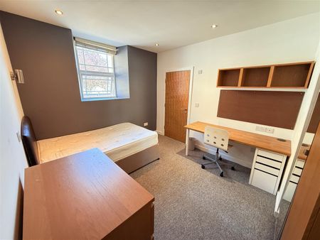 Flat 1 Seion Chapel Ambrose Street - Photo 4