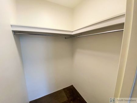 PERFECT LOCATION - Photo 2