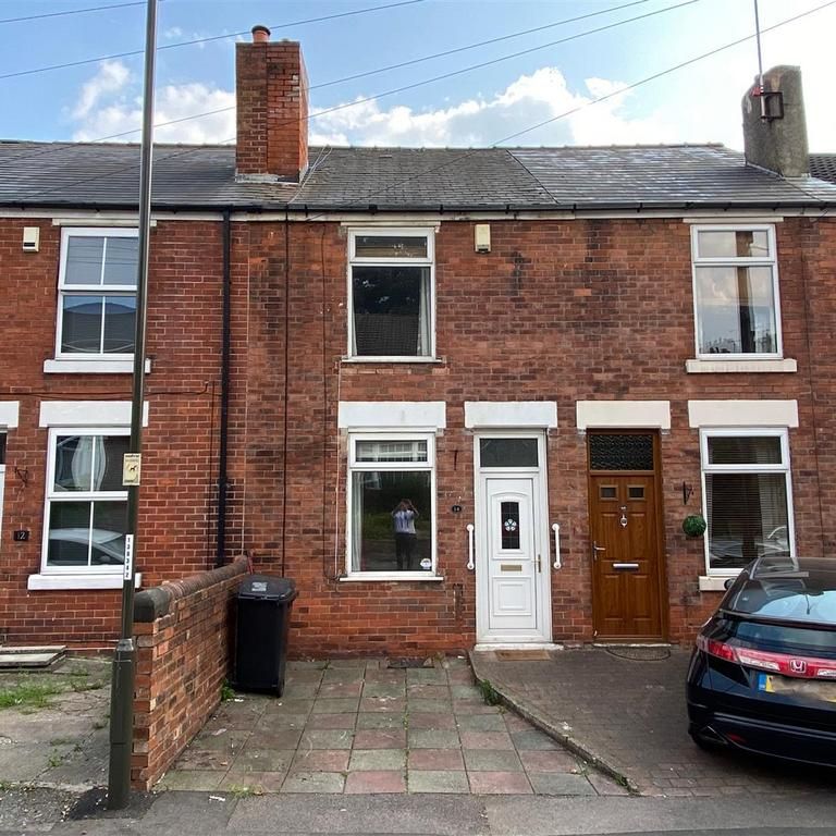 2 bedroom terraced house to rent - Photo 1