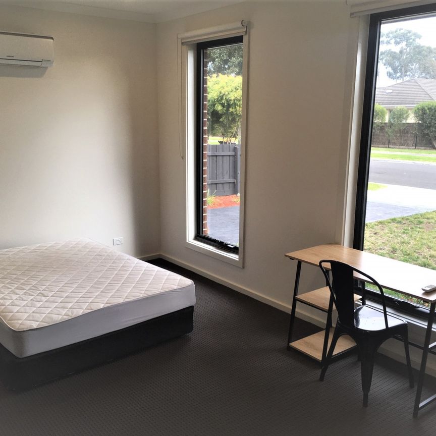 6 Carlson Ave, Clayton, VIC 3168 - Photo 1