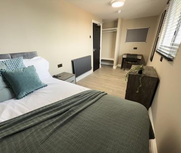 4 bedroom terraced house to rent - Photo 6