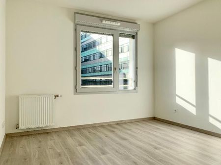 Location Appartement 3 pièces 61m² VAULX EN VELIN 69120 - Photo 4