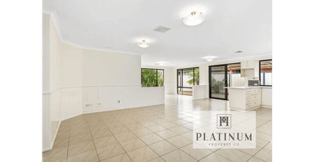 Spacious 4-Bedroom Family Home - Photo 3