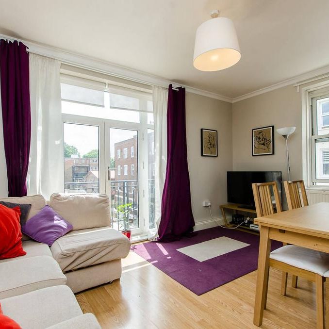2 bedroom flat to rent - Photo 1