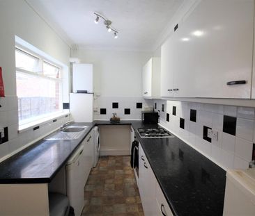 Room For Rent Wisborough Road, Southsea - Photo 4