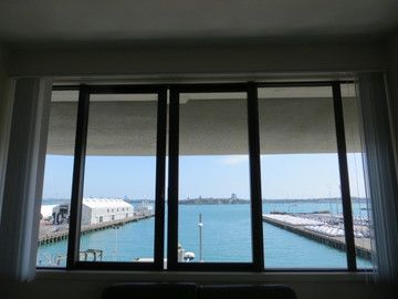 Auckland Luxury Waterfront Apartment - Photo 1