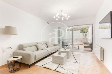 5 bedroom luxury Villa for rent in Bétera, Spain - Photo 4