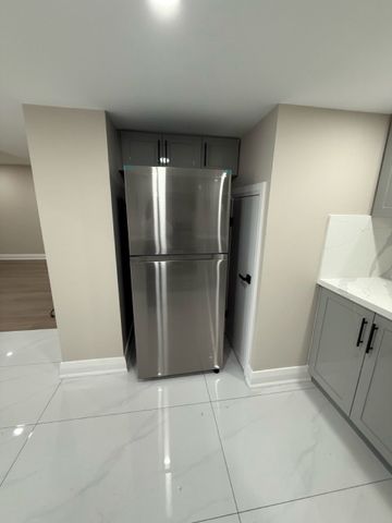 For Lease - 213 Danny Wheeler Boulevard, Georgina, Ontario - Photo 5