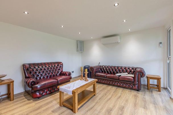 Dartnell Avenue, West Byfleet, Surrey, KT14 - Photo 1