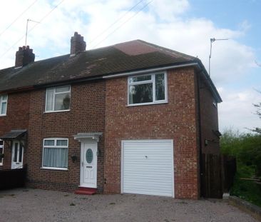 4 bedroom semi-detached house to rent - Photo 5