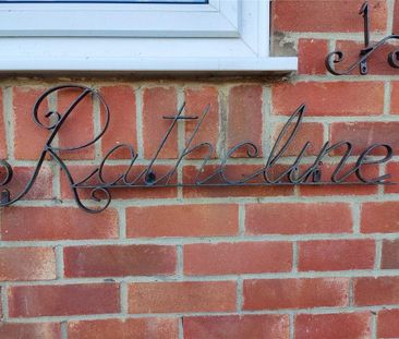 3 bedroom end of terrace house to rent - Photo 5