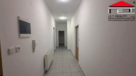 Pronájem bytu 4+1 100 m - Fotografie 4