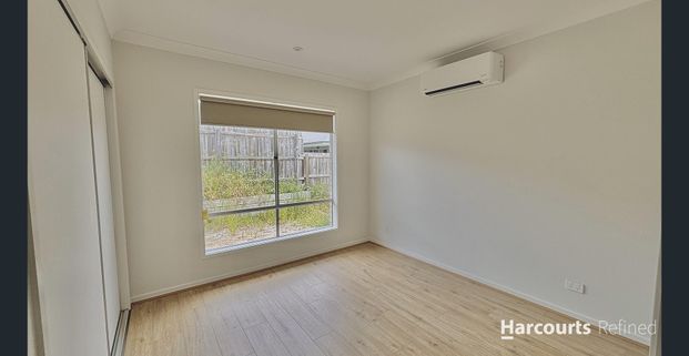 3 BEDROOM FAMILY HOME - Photo 1
