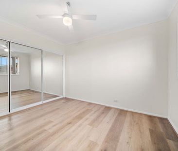 Modern Living in a Convenient Edensor Park Location - Photo 3