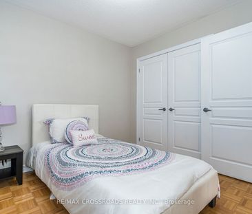 For Lease - 24 Cozens Drive, Richmond Hill, Ontario - Photo 4