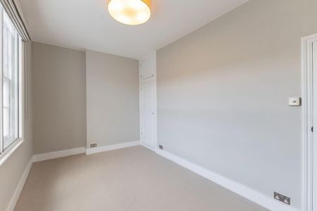 3 bedroom flat to rent - Photo 4