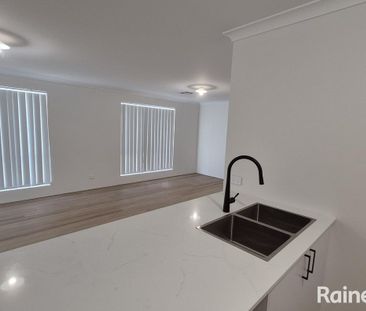 Brand New 3 Bedroom 2 Bathroom House - Photo 1