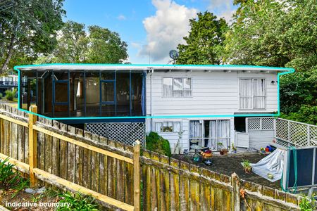 Easy Living in a Prime Location! - Photo 2