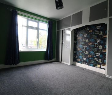 3 bedroom semi-detached house to rent - Photo 6