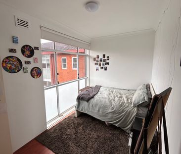 Strathfield - Photo 2
