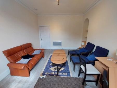 2 bedroom flat to rent - Photo 4