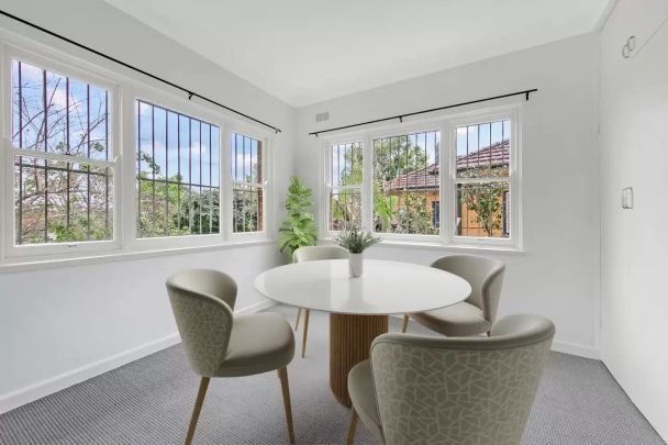 Renovated 2 Bedroom Family Home - Photo 1