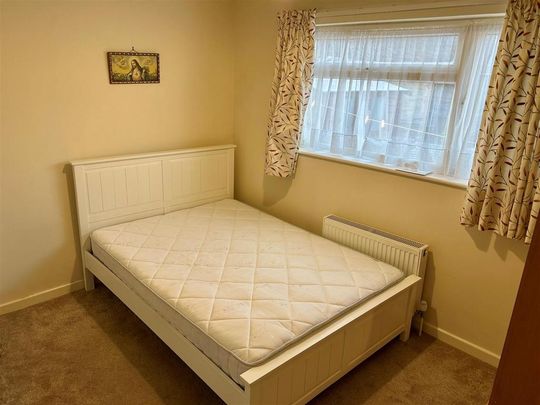 2 bedroom semi-detached bungalow to rent - Photo 1